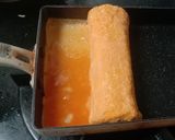 Foto langkah ke 3 dari resep Telur Gulung Sosis.