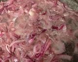 Foto del paso 7 de la receta Salchichas encebolladas (con cebolla morada)
