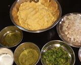 चना मुग डाळीचे पकोडे (chana moong dal pakode recipe in marathi) रेसिपी स्टेप 1 फोटो 