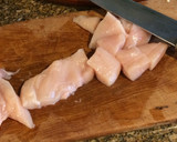 Foto del paso 4 de la receta: Mini brochettes de pollo y verduritas al orégano