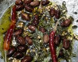 A picture of step 3 of Tamarind rice.
