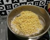 Foto langkah ke 1 dari resep Mie goreng telur puyuh.