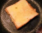 Foto langkah ke 4 dari resep Roti Bakar Alpukat Keju (keto friendly).