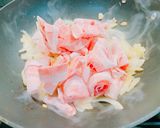 洋蔥炒肉片和金針菇的食譜步驟2照片