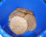 Foto del paso 9 de la receta: Galletitos con cara de Jueves