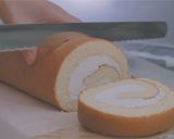 A picture of step 15 of Swiss Roll (Cake Roll).