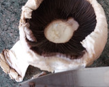 Foto del paso 2 de la receta: Champiñones a la plancha 🍄☘