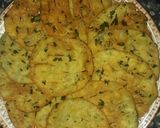 A picture of step 6 of Methi puri.