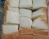 Foto langkah ke 1 dari resep Puding Roti Pandan.