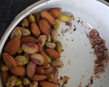 A picture of step 2 of Homemade nutty popsicles.