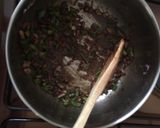 A picture of step 2 of Spicy chicken soup.