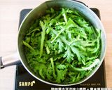酸辣黑木耳涼拌山茼蒿．柯媽媽の植物燕窩的食譜步驟3照片