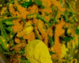 A picture of step 3 of Raita marcha / pickled green chillies.