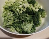 Brokkoli leves recept fázis 2 fotója