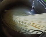 Foto langkah ke 1 dari resep Spaghetti Goreng Jawa Simple.