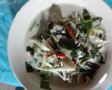 รูปขั้นตอนการทำที่ 6 ของ ต้มข่าไก่ใส่หัวปลี
