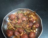 A picture of step 4 of Dry Manchurian.
