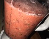 A picture of step 1 of 3ple Fruits juice.