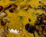 Une image de l'étape 3 de Omelette aux 2 champignons.