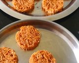 A picture of step 3 of Seviyan Burfi.