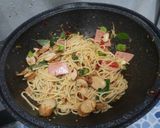 รูปขั้นตอนการทำที่ 8 ของ สปาเก็ตตี้​ผัดขี้เมา🍱