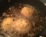 A picture of step 5 of Cheesy bread bondas.