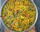 Foto del passaggio 12 della ricetta Paella di verdure
