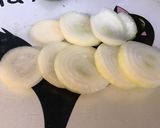 Une image de l'étape 3 de Aubergines,poivrons verts et oignons marinés et grillés.