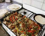Foto del paso 4 de la receta: Fajitas mixtas con tortillas caseras