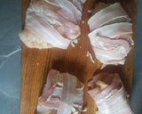 Foto del paso 3 de la receta: Pechuga de pollo rellena envuelta en tocino