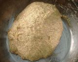 Foto langkah ke 1 dari resep Turmeric Curry Leaves Sourdough Bread.