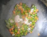 A picture of step 1 of Vegetable pulao.