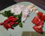 Foto langkah ke 2 dari resep Tumis Bunga Bawang Jamur.