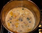 A picture of step 4 of Mike's Garlic Linguini Alfredo.
