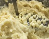 A picture of step 3 of Family Favourite Cottage Pie.