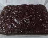 Foto langkah ke 4 dari resep Fudgy Brownies.