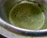 A picture of step 2 of Raw Mango-Mint Juice.