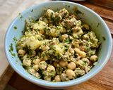 A picture of step 1 of Hotchpotch Pie with Dzja-dzjək.
