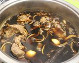 A picture of step 2 of Chinese-Style Braised Beef Shank.