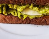Foto del paso 2 de la receta: Sándwich de aguacate