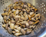 Foto del paso 1 de la receta: Tellinas salteadas con ron