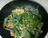 塔香沙茶雞腿拌炒高麗菜的食譜步驟5照片