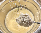 Foto del paso 3 de la receta: Pastel con piña y caramelo