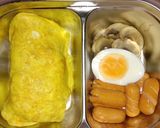 รูปขั้นตอนการทำที่ 3 ของ ข้าวกล่องไข่ห่อข้าว (Egg-wrapped Rice Lunch Box)