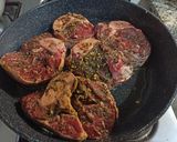 Foto del paso 2 de la receta: Estofado de osobuco en olla a presión