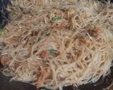 Foto langkah ke 2 dari resep Bihun Goreng Kecap.