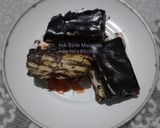 Foto langkah ke 8 dari resep Kek Batik Malaysia.
