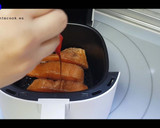 Foto del paso 3 de la receta: Salmón marinado en freidora de aire
