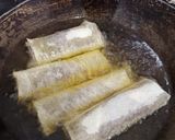 Foto langkah ke 6 dari resep Lumpia Ubi Keju Lumer.