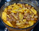 Hình bước làm 2 của món Chè Thơm Nhãn Nhục